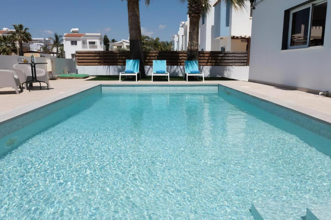 Villa Suncity Boutique Beachfront Ayia Napa Exterior foto