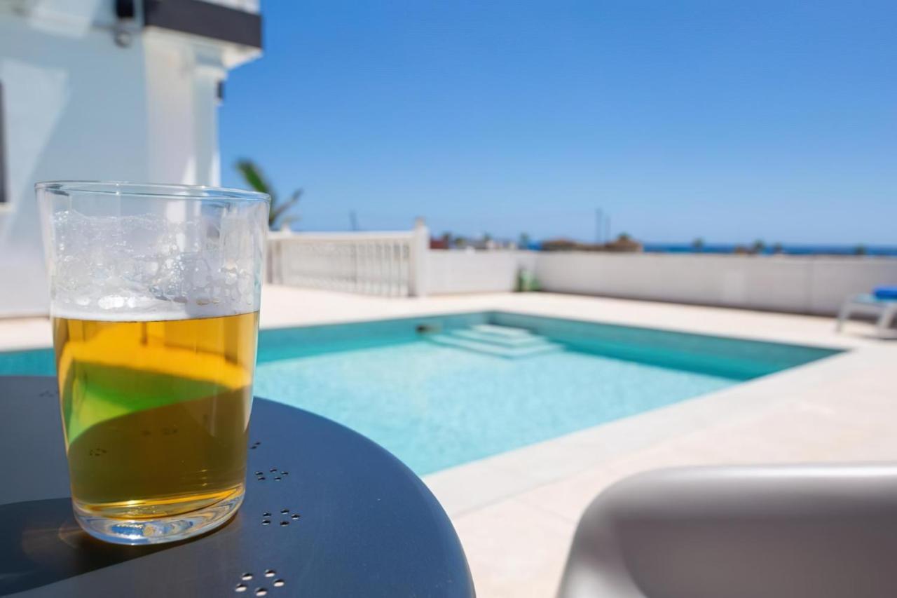 Villa Suncity Boutique Beachfront Ayia Napa Exterior foto